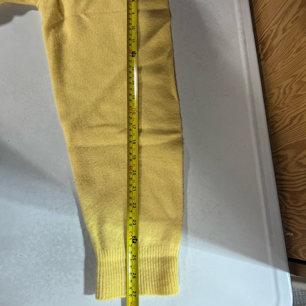 Ralph Lauren Men's XL Yellow V-Neck Sweater With Black Pony Logo - Picture 8 of 11